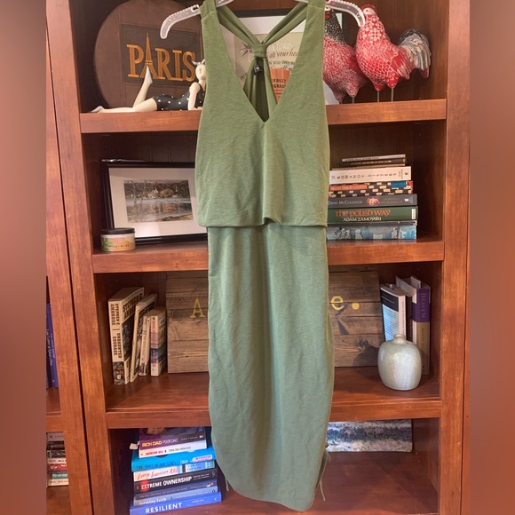 Doe & Rae Razorback Dress - Picture 2 of 6